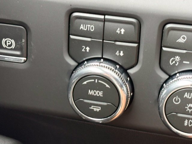 New 2026 GMC Sierra 1500 AT4 w/ AT4 Premium Package AWD/4WD image 8