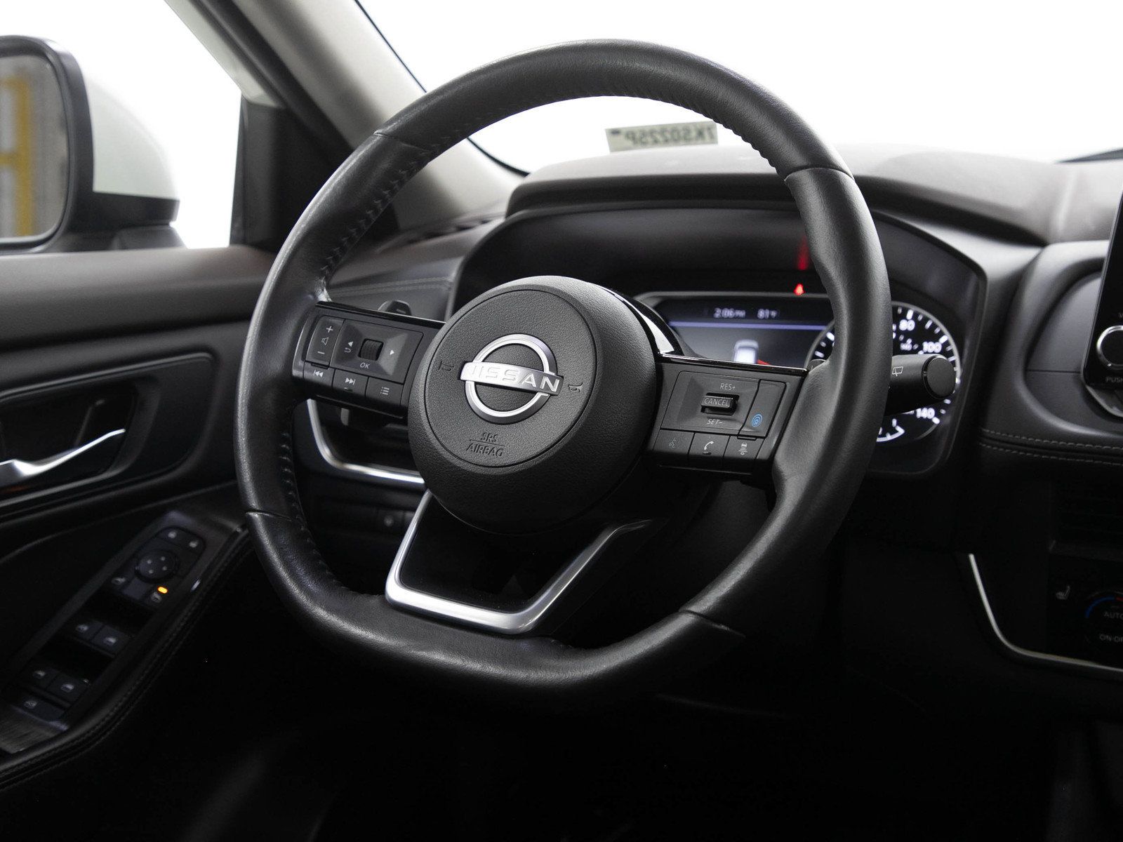 Used 2023 Nissan Rogue SV w/ SV Premium B Package AWD/4WD image 14