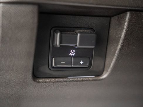 Used 2023 Chevrolet Colorado Trail Boss w/ LPO, Dark Essentials Package AWD/4WD image 41