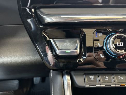 Certified 2025 GMC Sierra 2500 Denali Ultimate image 17