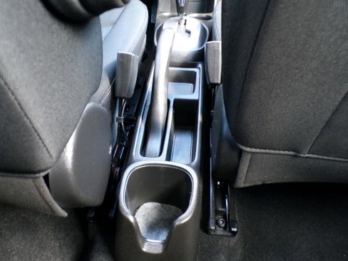 Used 2022 Chevrolet Spark LT image 32