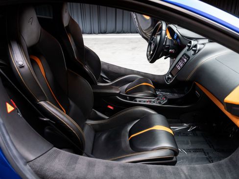 Used 2017 McLaren 570S Coupe image 57