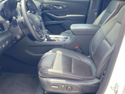 Used 2023 Chevrolet Traverse High Country image 15