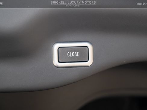 Used 2018 Ferrari GTC4Lusso T RWD image 15