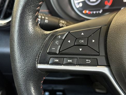 Used 2020 Nissan Kicks SR w/ SR Premium Package FWD image 28