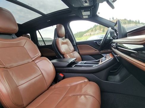 Used 2020 Lincoln Aviator Reserve w/ Equipment Group 202A AWD/4WD image 48