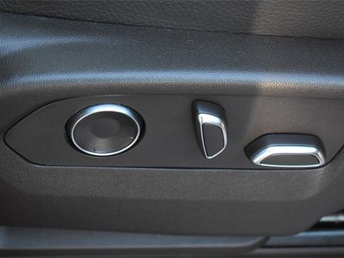 Certified 2021 GMC Yukon Denali w/ Denali Premium Package image 17