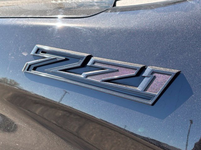 Used 2023 Chevrolet Silverado 1500 LTZ w/ LTZ Premium Package AWD/4WD image 8