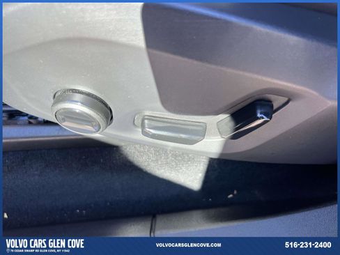 Used 2025 Volvo XC90 B6 Plus image 18