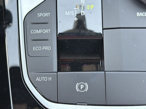 Used 2024 BMW X3 sDrive30i w/ Convenience Package w/ZPA RWD image 8