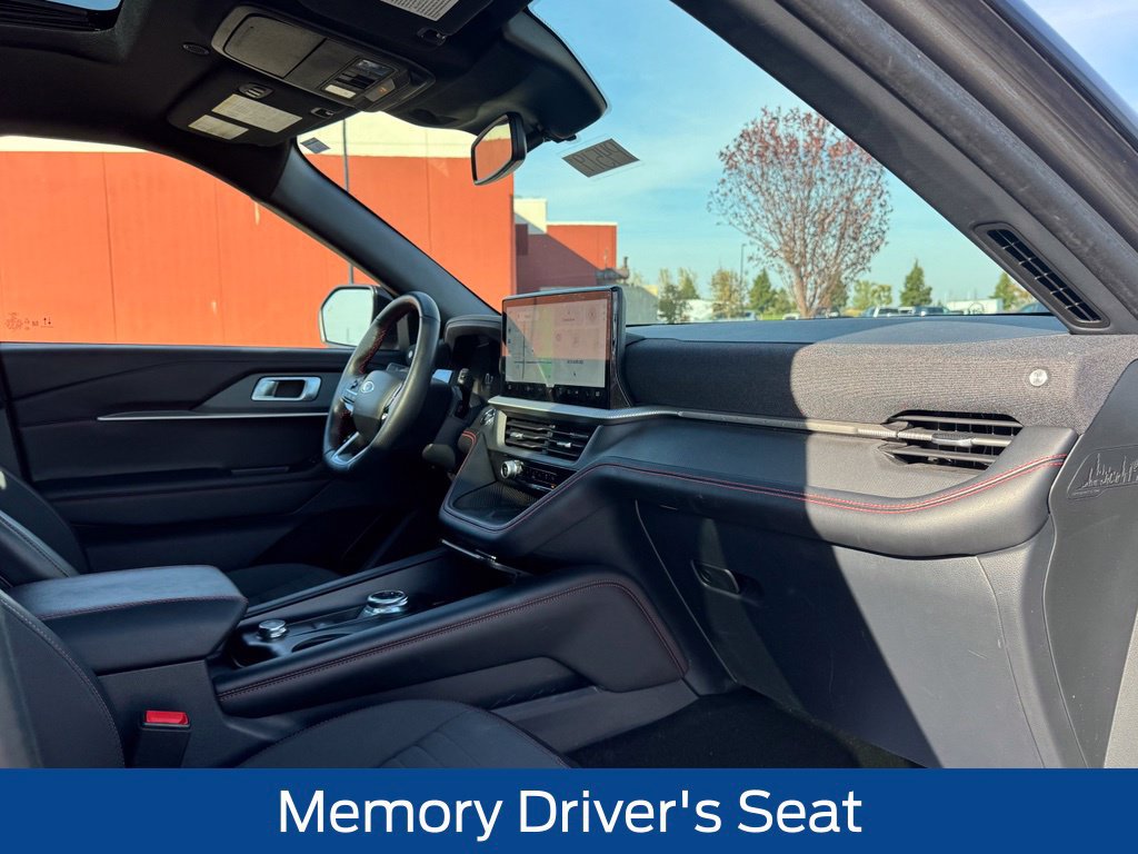 Used 2025 Ford Explorer ST-Line w/ Premium Package AWD/4WD image 28