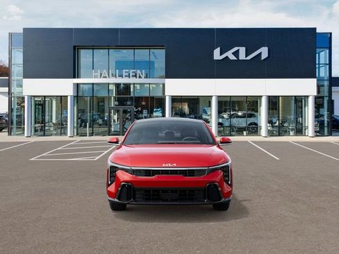 New 2025 Kia K4 GT-Line image 2