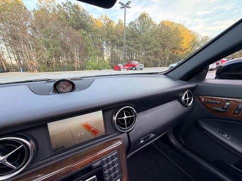 Used 2014 Mercedes-Benz SLK 250 image 21