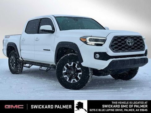 Used 2023 Toyota Tacoma TRD Off-Road w/ Black Out Package (TMS) image 1