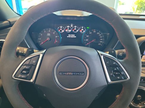 Used 2018 Chevrolet Camaro ZL1 RWD image 15