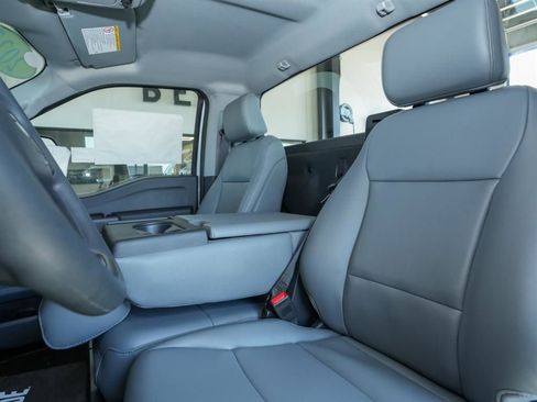 New 2025 Ford F550 4x4 Regular Cab Super Duty image 12