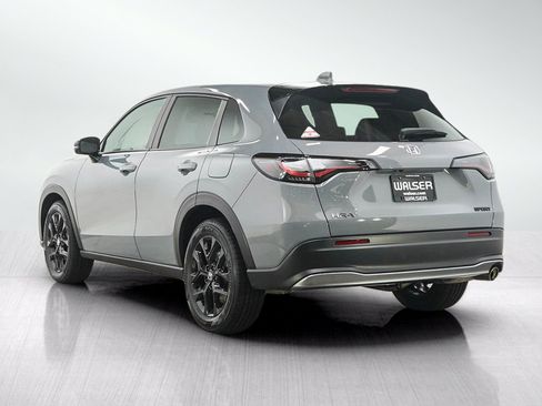 Used 2024 Honda HR-V Sport image 3