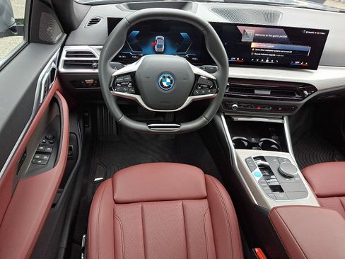 Used 2025 BMW i4 eDrive40 w/ Premium Package RWD image 11