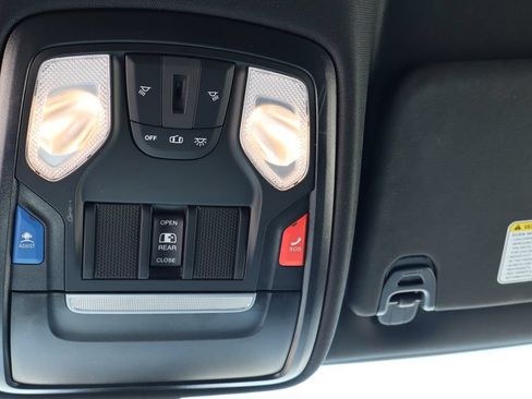 Used 2024 RAM 1500 Big Horn AWD/4WD image 31