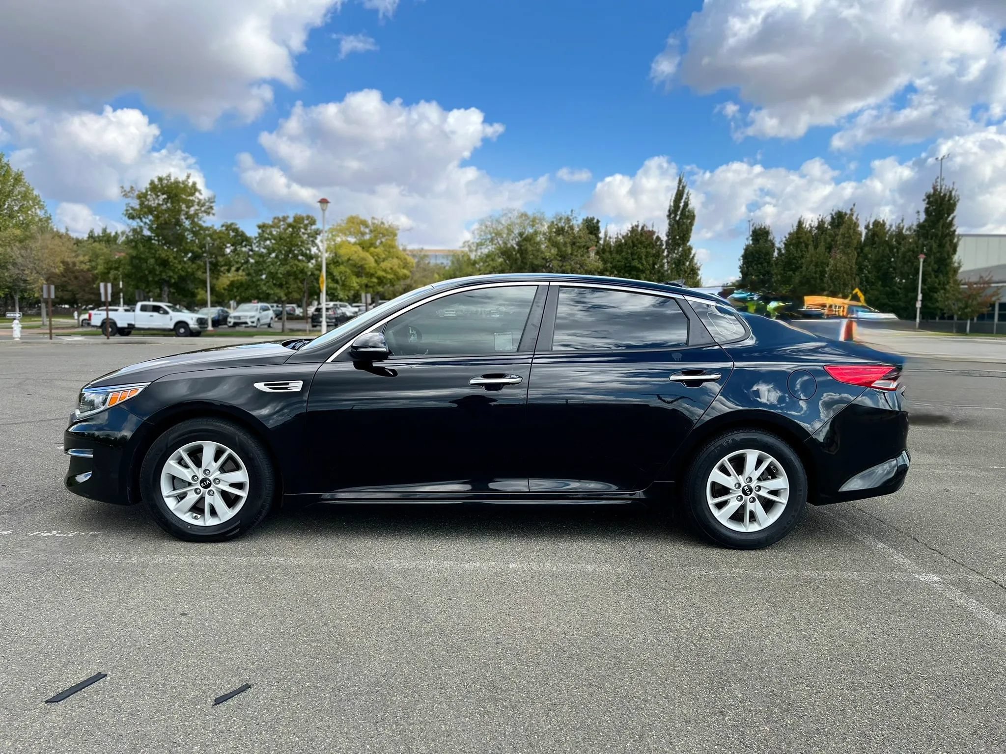 Used 2016 Kia Optima LX FWD image 8