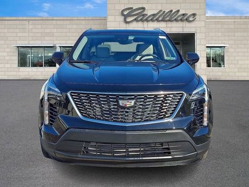 Used 2023 Cadillac XT4 Luxury w/ Cold Weather Package image 3