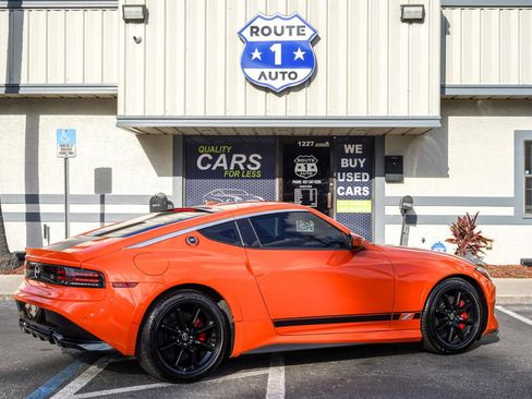Used 2024 Nissan Z Performance w/ Heritage Edition RWD image 6