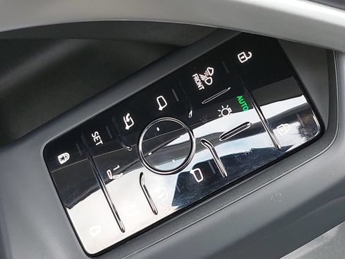 Certified 2025 Audi Q5 Prestige AWD/4WD image 31