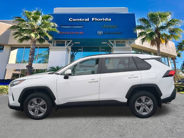 Used 2025 Toyota RAV4 XLE w/ Convenience Package FWD image 8