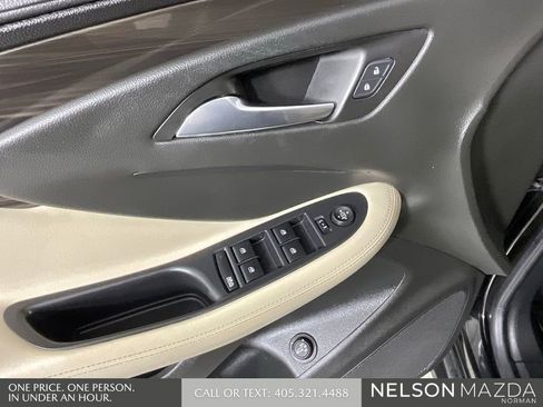 Used 2020 Buick Envision Preferred w/ LPO, Cargo Package image 17