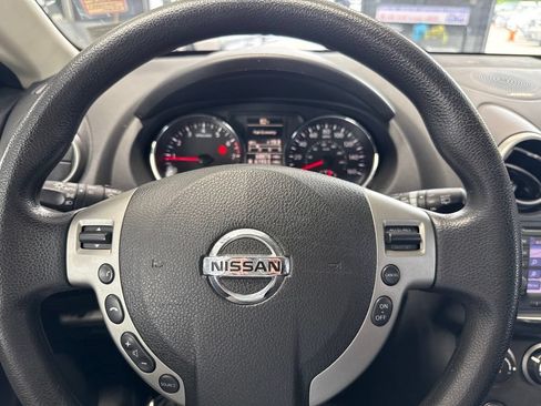 Used 2013 Nissan Rogue SV w/ Premium Pkg AWD/4WD image 17