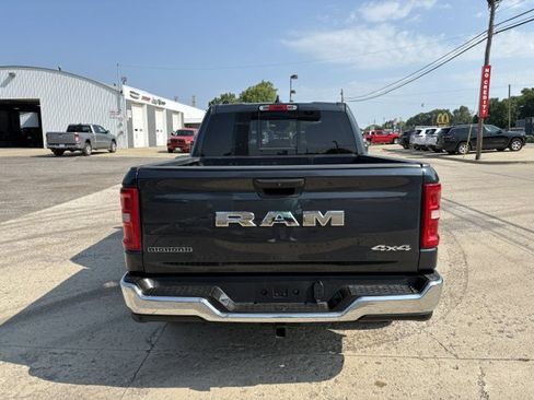 Used 2025 RAM 1500 Big Horn AWD/4WD image 5