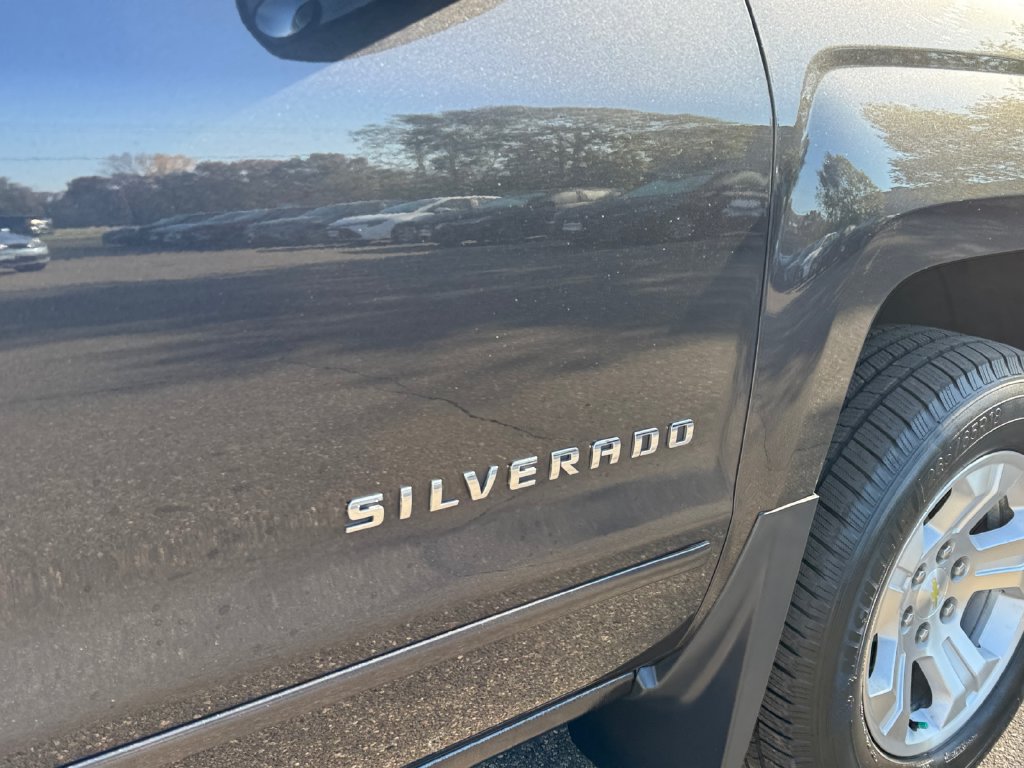 Used 2015 Chevrolet Silverado 1500 LT w/ LT Convenience Package AWD/4WD image 33