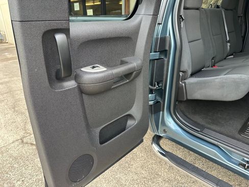 Used 2007 Chevrolet Silverado 2500 LT w/ 2LT Audio Package image 31