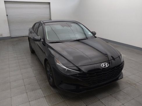 Used 2021 Hyundai Elantra SEL FWD image 14