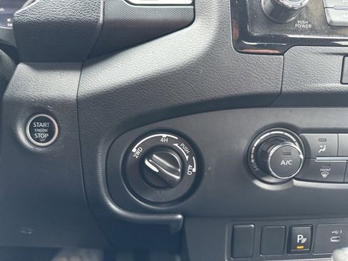 Certified 2023 Nissan Frontier SV w/ Midnight Edition Package image 26