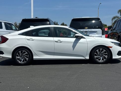 Used 2018 Honda Civic EX image 4