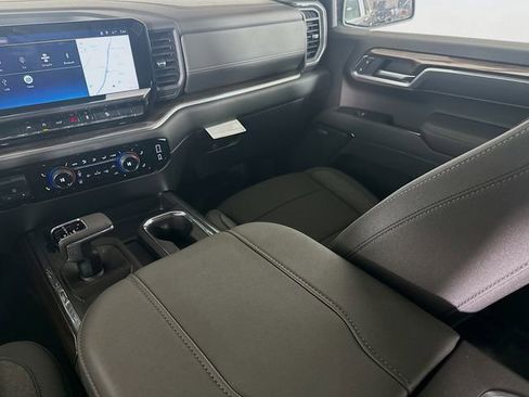 New 2026 Chevrolet Silverado 1500 LT Trail Boss w/ Convenience Package II image 24