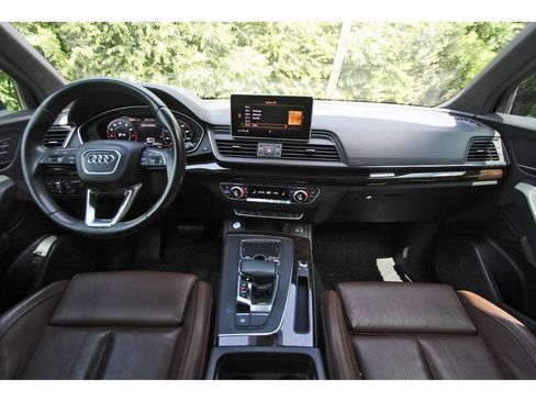 Used 2019 Audi Q5 2.0T Premium Plus w/ Premium Plus Package AWD/4WD image 8
