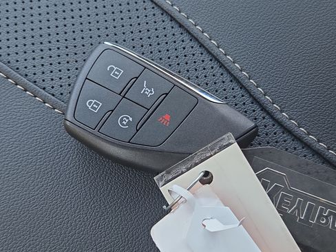 New 2026 Chevrolet Traverse High Country w/ LPO, Floor Liner Package image 33