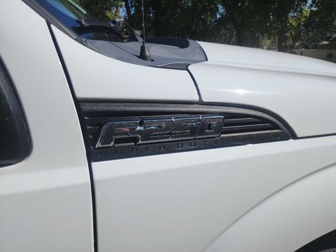 Used 2012 Ford F250 XL RWD image 9