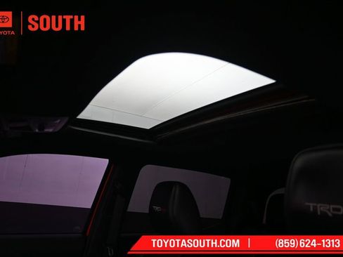 Used 2023 Toyota Tacoma TRD Pro AWD/4WD image 22