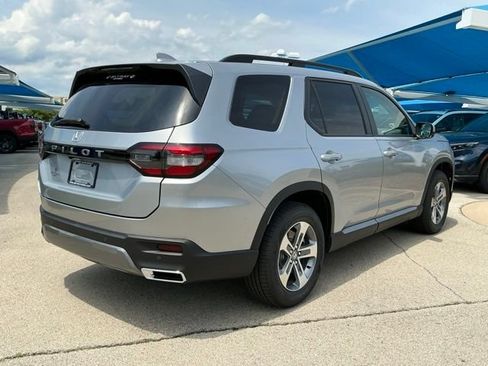 New 2026 Honda Pilot EX-L image 3