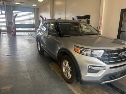 Certified 2021 Ford Explorer XLT w/ Equipment Group 202A