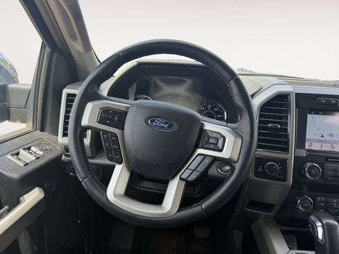 Used 2019 Ford F150 Lariat AWD/4WD image 12