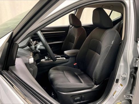 Used 2023 Nissan Altima 2.5 SV image 25