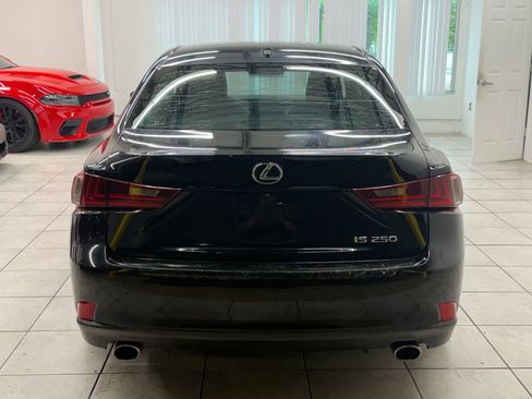 Used 2014 Lexus IS 250 w/ F-Sport Package RWD image 8