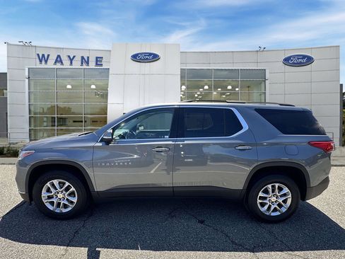 Used 2021 Chevrolet Traverse LT AWD/4WD image 7