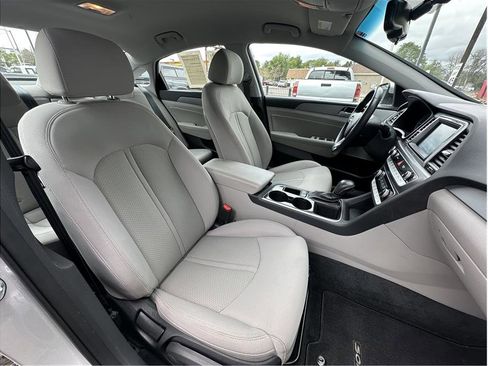 Used 2018 Hyundai Sonata SEL FWD image 15