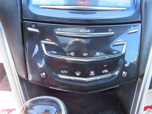 Used 2014 Cadillac XTS Platinum image 29