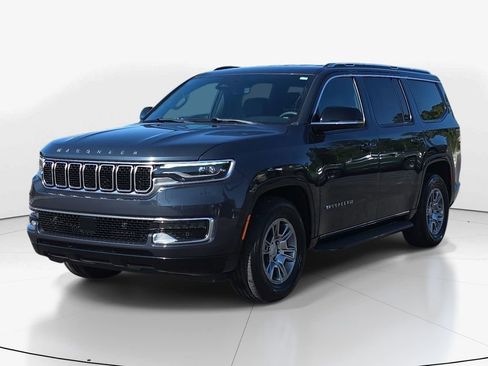 Used 2024 Jeep Wagoneer 4WD image 11